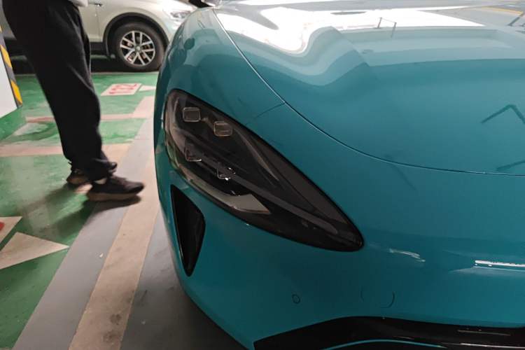 Used Xiaomi Auto SU7 2024 Four-Wheel Drive Ultra-Long Range Advanced Intelligent Driving Max Edition
