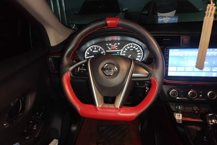 Used Nissan Lannia 2016 1.6L Manual Cool Edition
