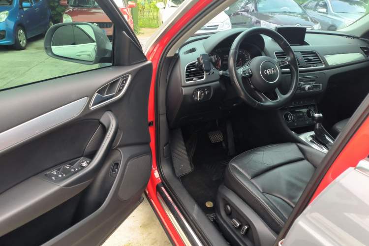 Used Audi Q3 2016 35 TFSI quattro all-wheel-drive style model