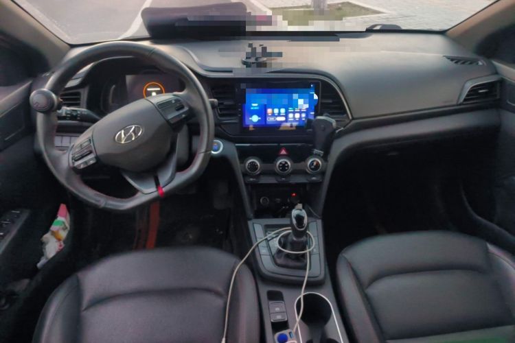 Used Hyundai Elantra (6th Generation / Lingdong) 2019 1.4T Dual-Clutch Xuan Dong · Dynamic Model Center Console