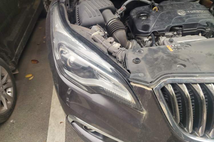 Used Buick Envision 2016 20T Two-Wheel-Drive Elite Model Right Front Headlight