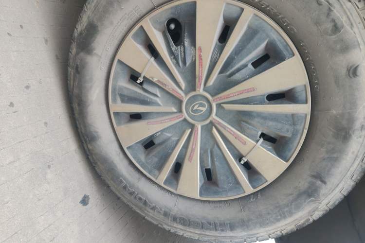 Used King Long Longyao 8 2022 Pure Electric Van Flat Roof 50.232 kWh