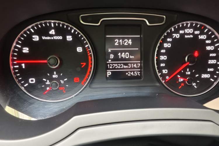 Used Audi Q3 2015 35 TFSI Comfort Model Instrument Cluster