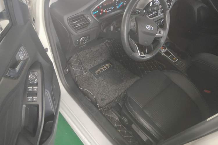 Used Ford Focus 2020 Sedan EcoBoost 180 Automatic Trend Edition