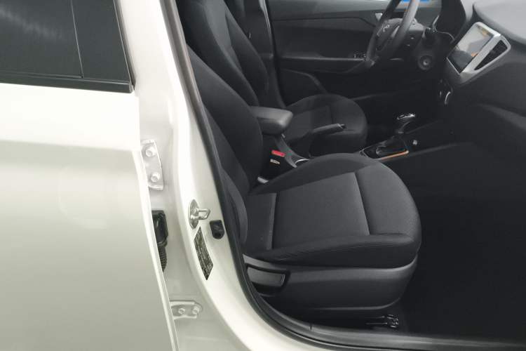 Used Hyundai Verna (new generation) 2016 1.4L Automatic Cool Edition GLS