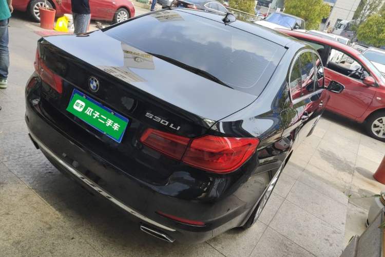 Used BMW 5 Series 2019 Facelifted 530Li Luxury Edition Premium Package
