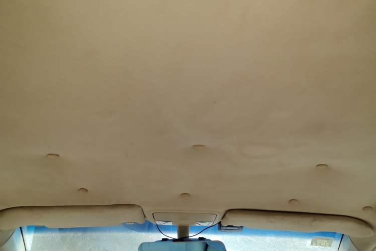 Used BYD G6 2011 2.0L Manual Luxury Edition
