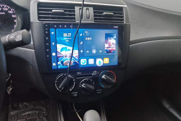 Used Nissan Tiida 2014 1.6L CVT Comfort Model Audio And AC Panel