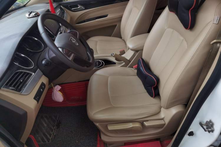 Used Baojun 730 2016 1.5L Manual Comfort Version 7 Seats China V Emission Standard Left Front Seat