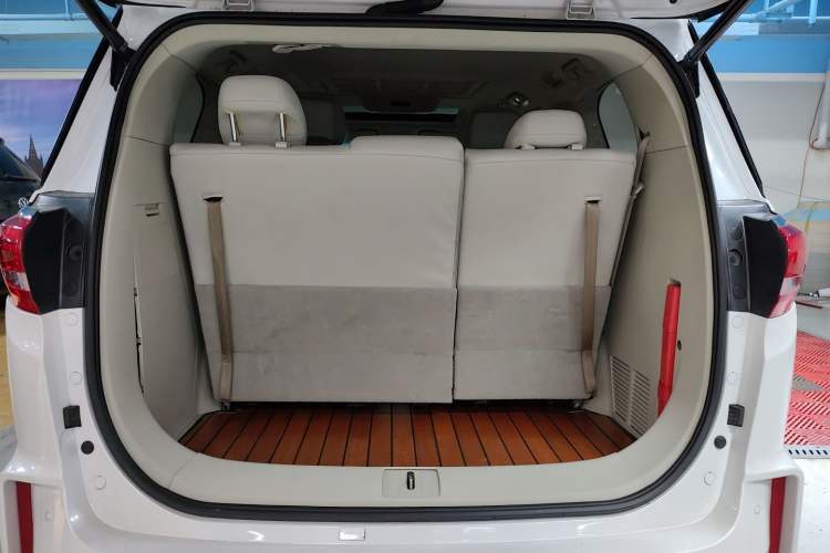 Used Buick GL8 2018 ES 28T Comfort Model China VI Standard