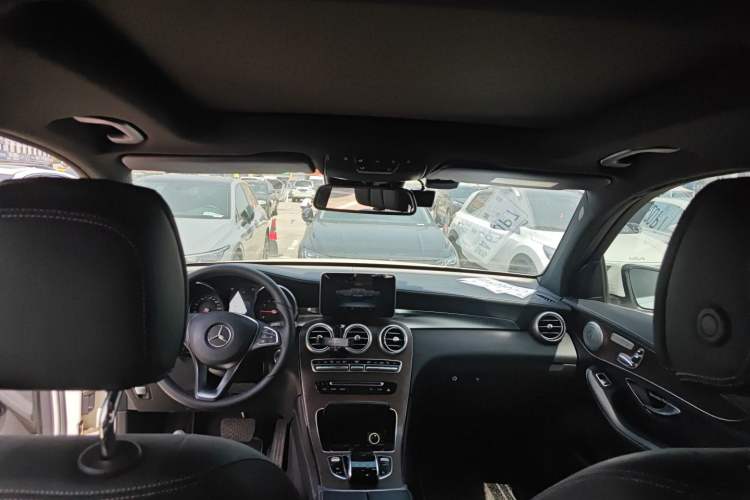 Used Mercedes-Benz GLC 2016 GLC 300 4MATIC Dynamic Model
