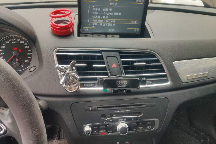 Used Audi Q3 2015 35 TFSI Comfort Model
