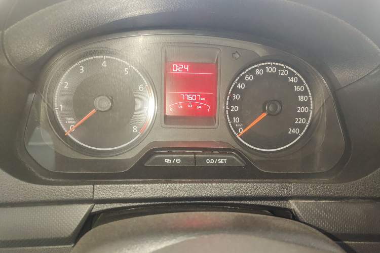 Used Volkswagen Jetta 2017 1.5L Manual Fashion Edition
