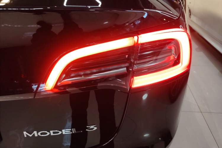 Used Tesla Model 3 2022 Rear-Wheel-Drive Version Right Rear Taillight