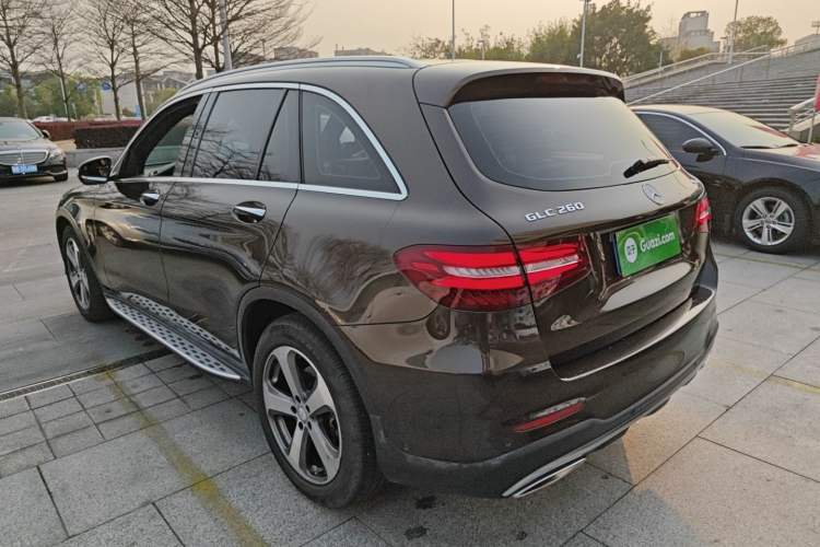 Used Mercedes-Benz GLC 2017 GLC 260 4MATIC Luxury Model
