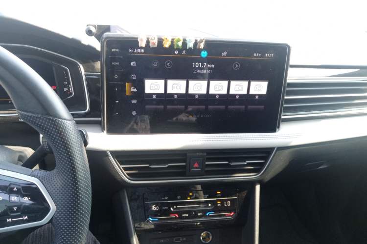 Used Volkswagen Tiguan L 2023 330TSI Automatic Two-Wheel Drive Smart Edition
