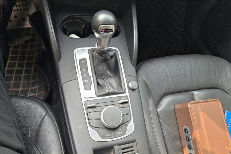 Used Audi A3 2015 Limousine 35 TFSI Millionth Anniversary Comfort Model
