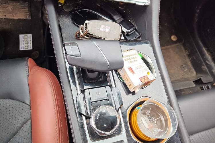 Used CHANGAN Eado 2022 PLUS Blue Whale NE 1.4T GDI DCT Prestige Edition Gear Lever