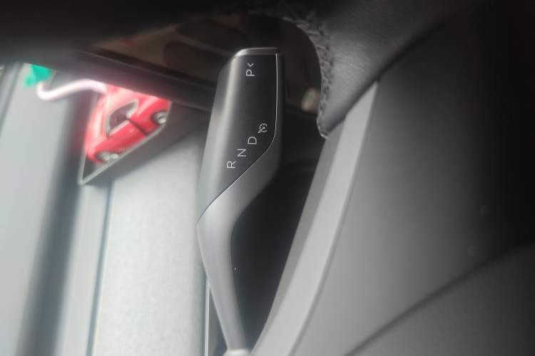 Used Tesla Model Y 2024 Rear-Wheel-Drive Version Gear Lever