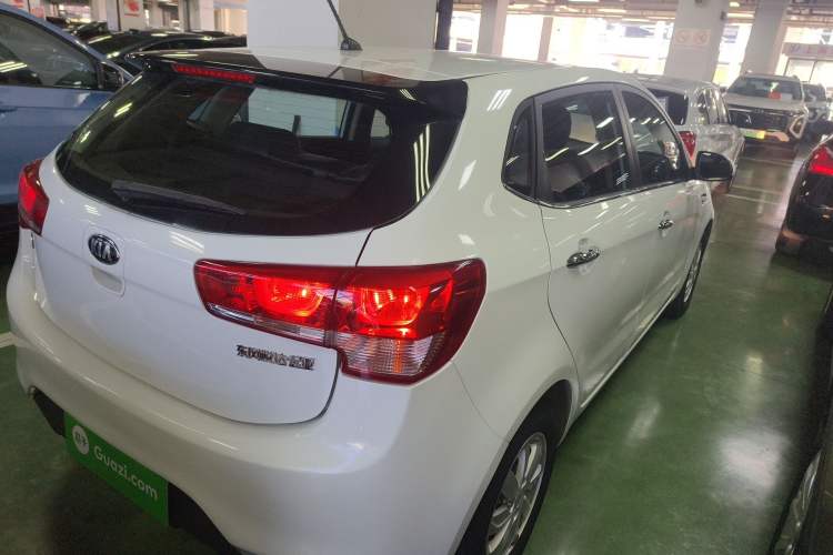 Used Kia K2 2015 Hatchback 1.4L AT GLS Cool Edition