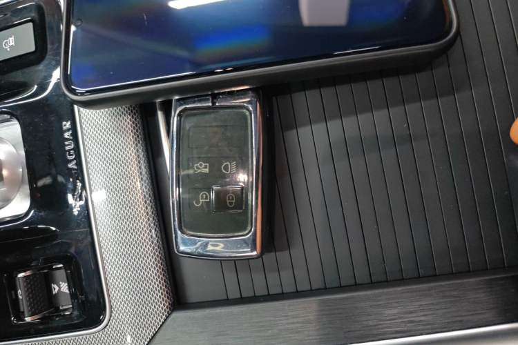 Used Jaguar XEL 2024 2.0T 250 PS R-DYNAMIC S Advanced Sport Edition Vehicle Key