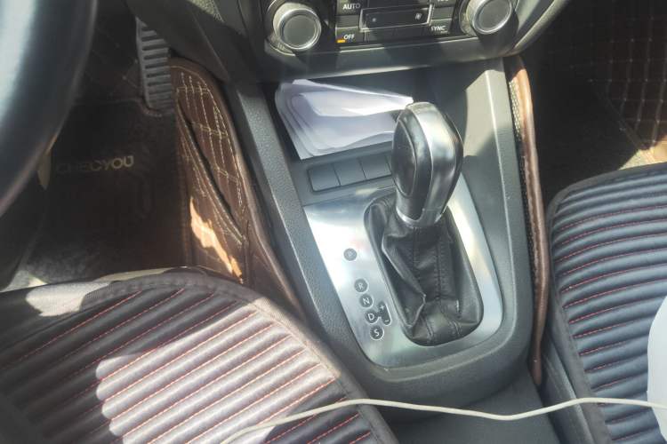 Used Volkswagen Sagitar 2012 1.4TSI Automatic Luxury Edition