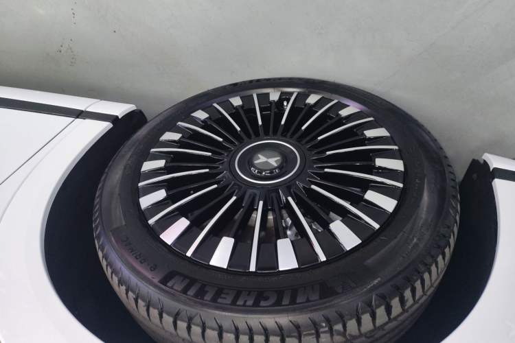 Used XPeng X9 2025 740 Ultra-Long Range Max