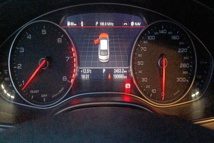 Used Audi A6L 2016 TFSI Technology Edition Odometer Close Up