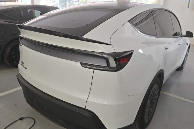 Used Tesla Model Y L 2025 Model Long-Range All-Wheel-Drive Version