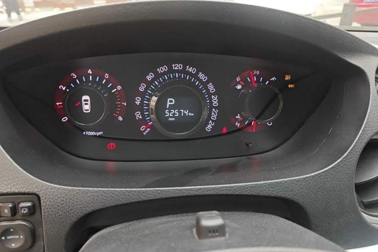 Used Luxgen Great 7 SUV 2013 Limited-Edition Sharp Edition 2.2T All-Wheel-Drive Prestige Model