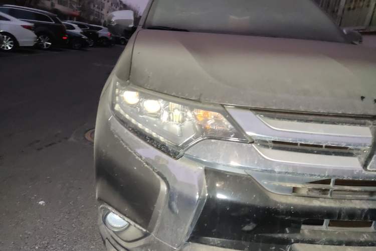 Used Mitsubishi Outlander 2018 2.4L 4x4 Elite Edition 5 Seats