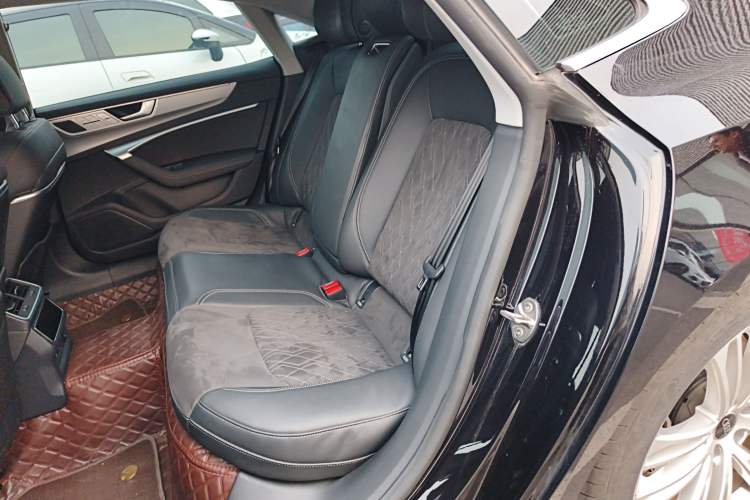 Used Audi A7L 2024 45 TFSI quattro Luxury Edition