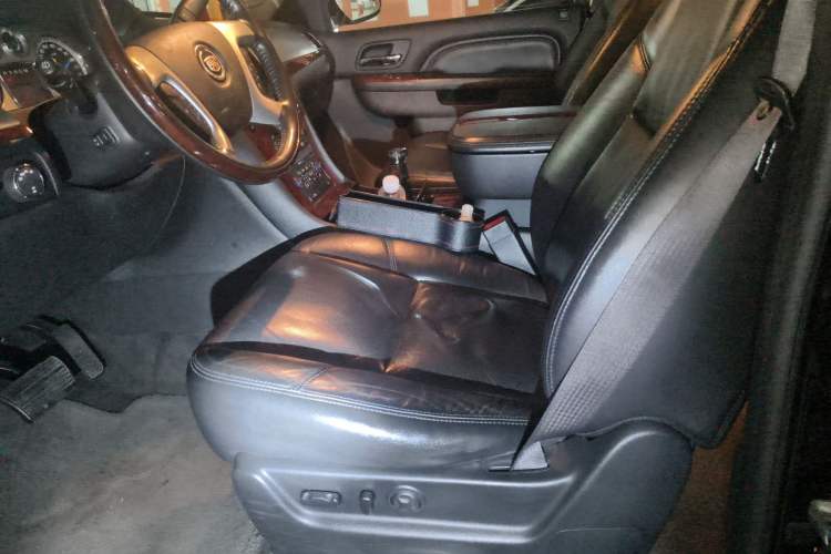 Used Cadillac Escalade 2010 6.0 Hybrid