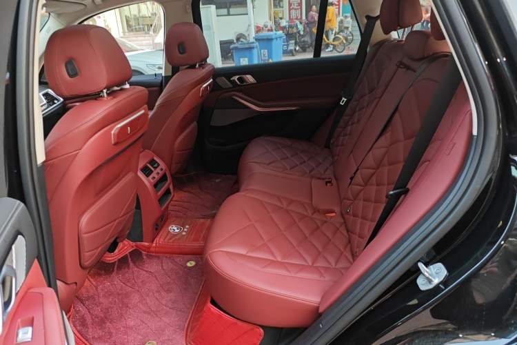 Used BMW X5 2023 xDrive 30Li Luxury M Sport Night Edition Package
