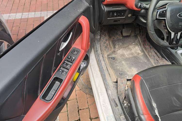 Used JAC Group iEV6E 2018 Upgraded Edition iEV6E Luxury Smart Model Driver Seat