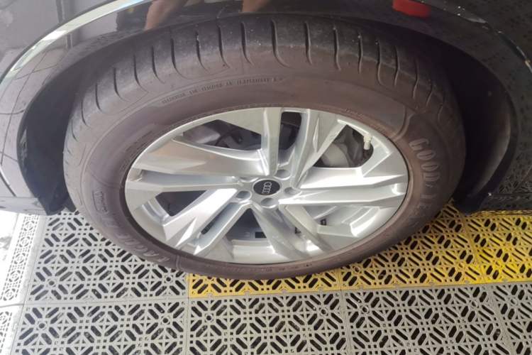 Used Audi Q7 2023 45 TFSI quattro S line Sport model