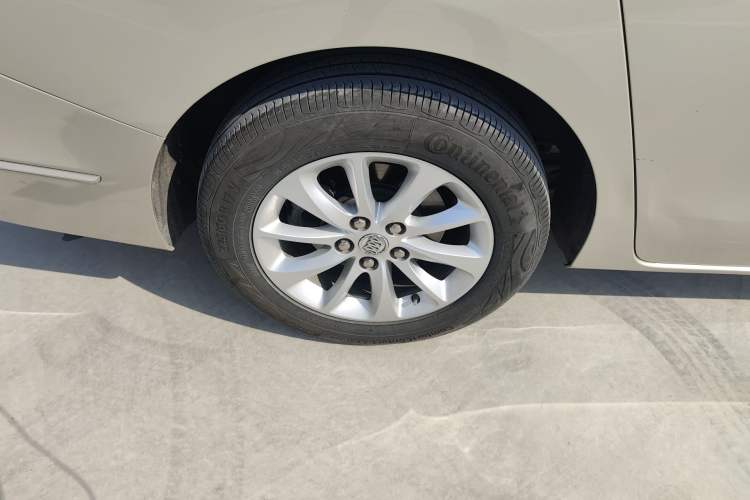 Used Buick GL8 2017 ES 28T Premium Version China V Standard Right Rear Wheel Hub