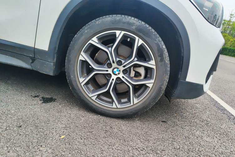 Used BMW X1 2022 sDrive25Li Leading Model Right Front Wheel Hub