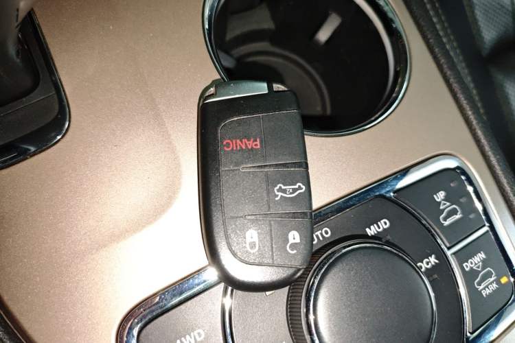 Used Jeep Grand Cherokee 2015 3.0L Elite Navigation Edition