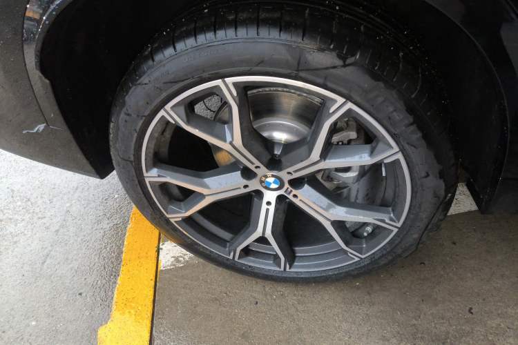 Used BMW X5 2026 Model, xDrive 30Li Prestige M Sport Night Package
