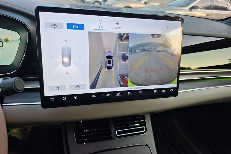 Used BYD Han 2024 EV Glory Edition 610 km All-Wheel Drive "Tian Shen Zhi Jia" Intelligent Driving Model
