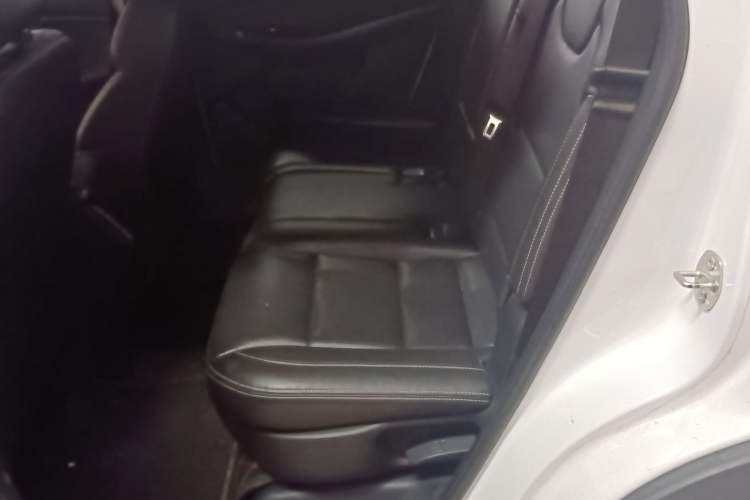 Used Dongfeng Fengon S560 2018 1.8L CVT Elite Model 5 Seats Left Rear Seat