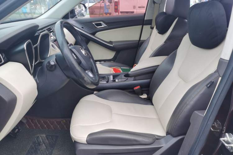 Used JMC Yusheng S330 2016 1.5L GTDi Automatic All-Wheel-Drive Flagship Edition
