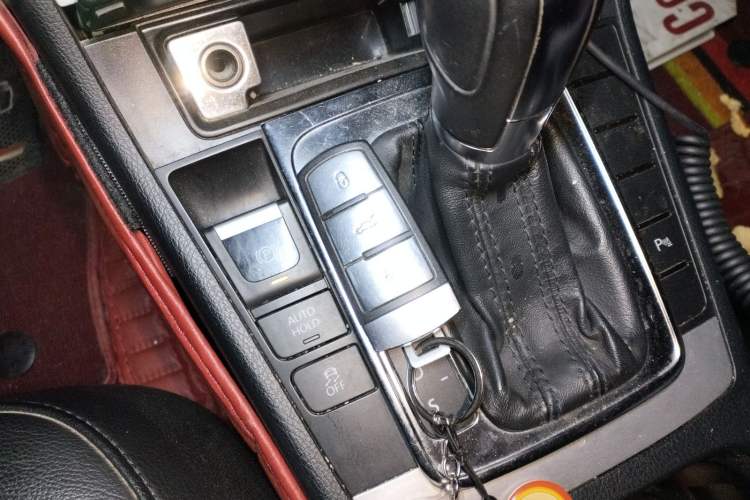 Used Volkswagen Magotan 2013 1.8TSI Luxury Model Vehicle Key