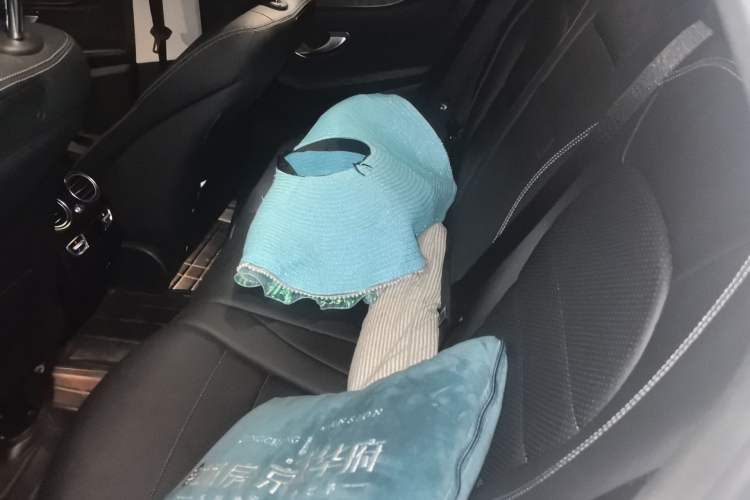 Used Mercedes-Benz GLC 2016 GLC 300 4MATIC Dynamic Model