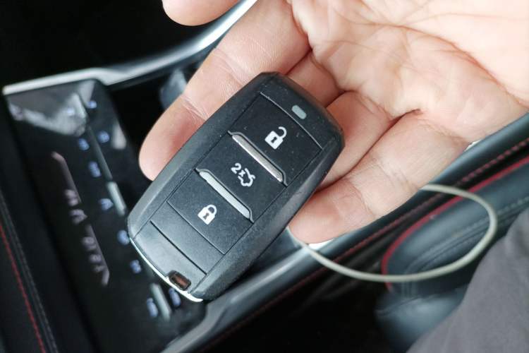 Used CHANGAN CS75 2018 280T Automatic Smart Edition China V-standard Vehicle Key