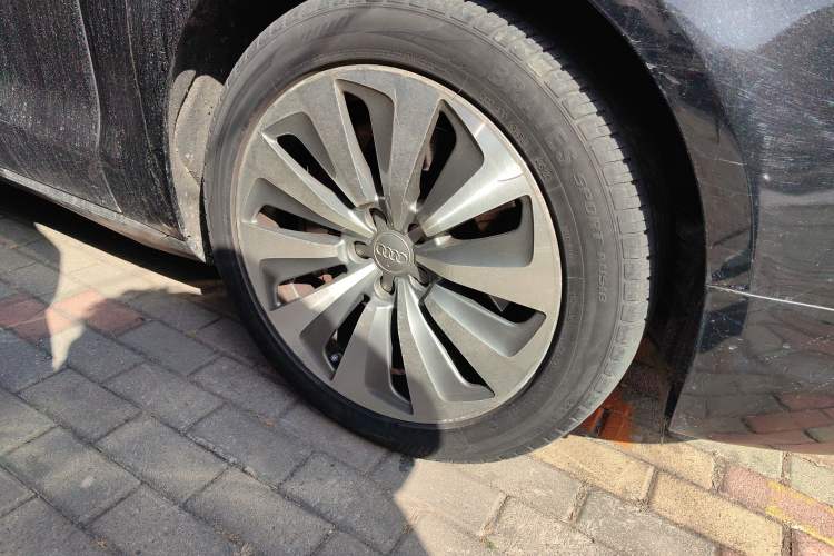 Used Audi A8 2013 A8L 40 hybrid