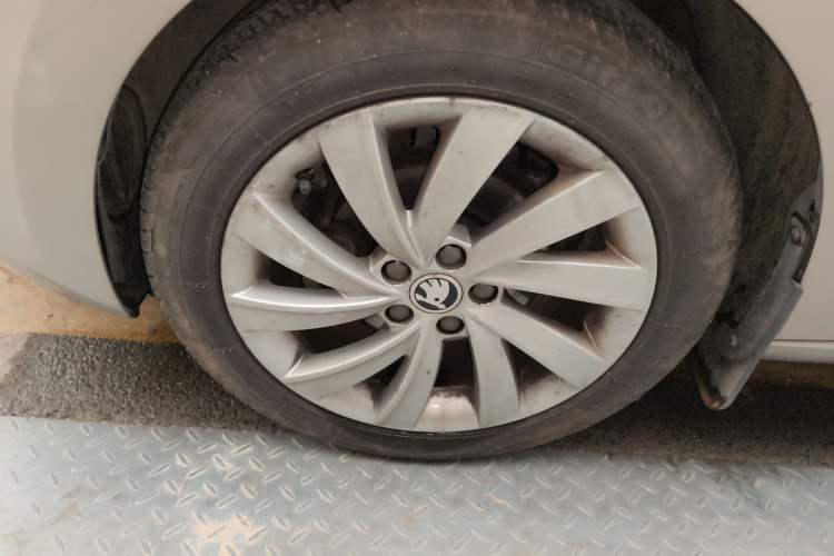 Used Skoda Rapid 2019 1.5L Automatic Comfort Edition China V Standard Exterior 7