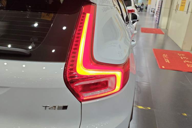 Used Volvo XC40 2020 T4 Four-Wheel Drive Smart Luxury Edition
