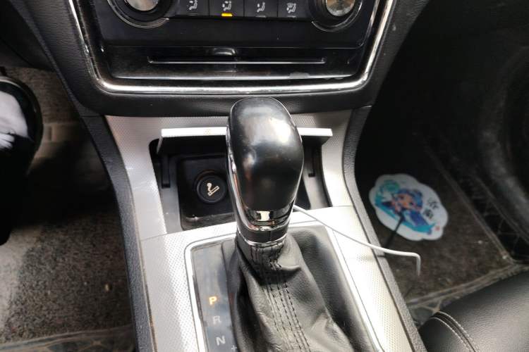 Used Roewe RX5 2018 20T Two-Wheel Drive Automatic Flagship Edition